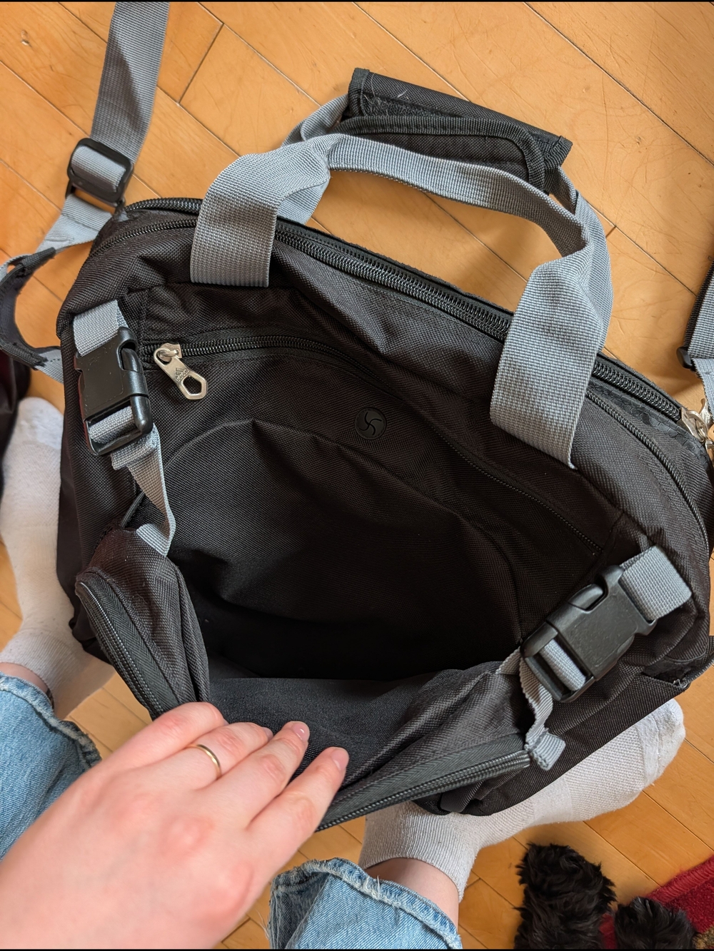 Adidas Calhoun Messenger Spring Load Shoulder Laptop Bag Black Agron Inc - Picture 4 of 8